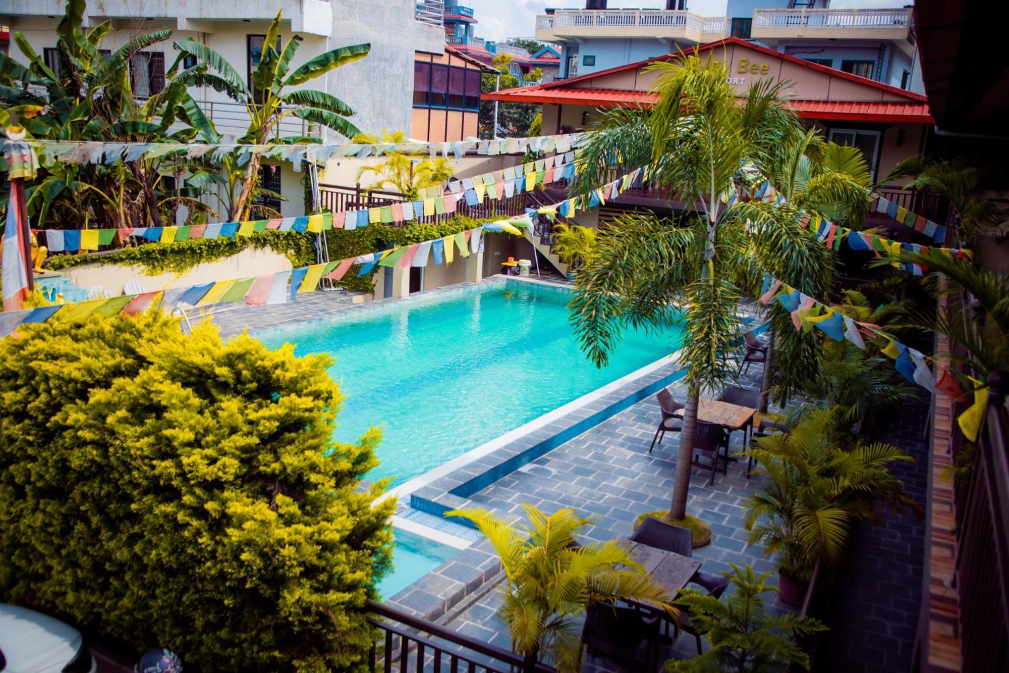 Busy Bee Resort, Pokhara Exterior foto